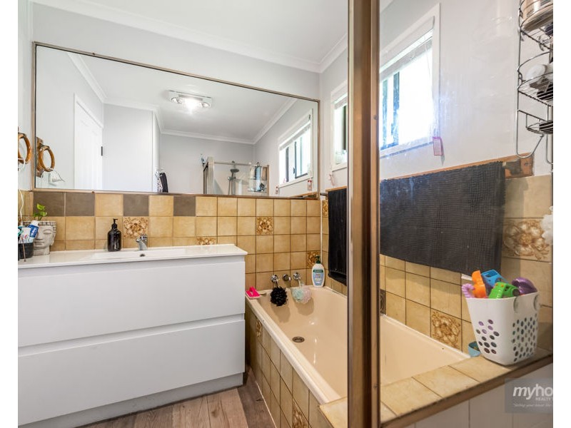 371 Greenwattle Street, Wilsonton QLD 4350