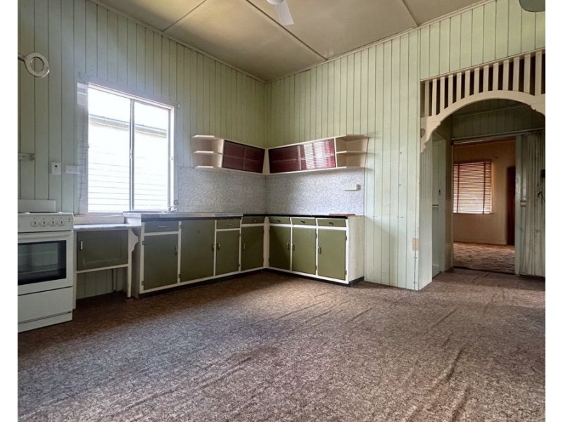 8 Wilmot Street, South Toowoomba QLD 4350