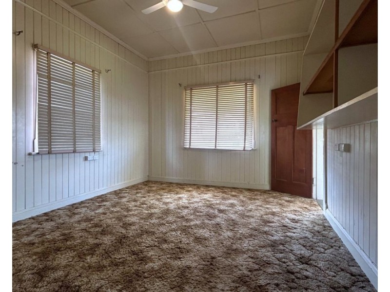 8 Wilmot Street, South Toowoomba QLD 4350