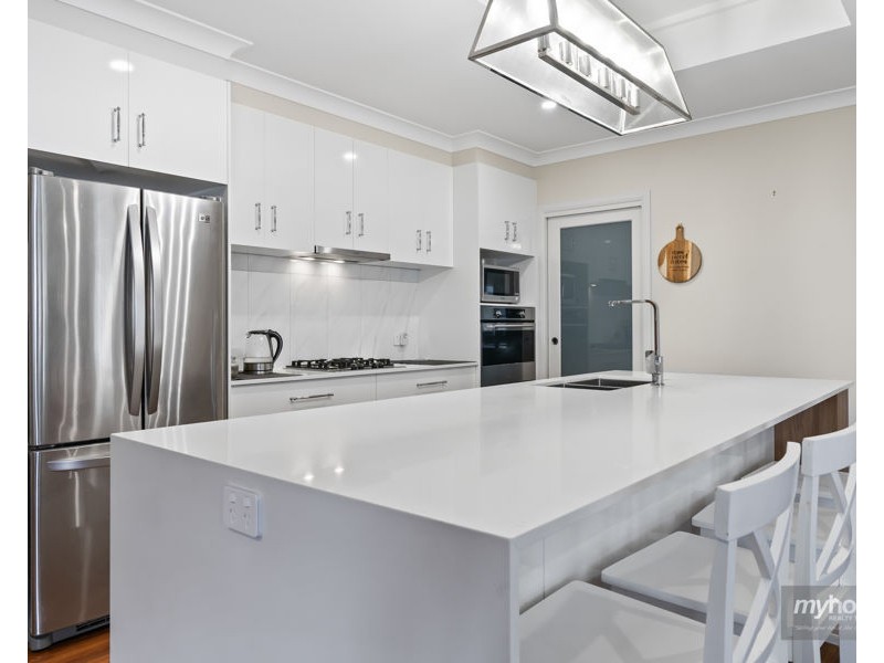 22 Fitzgerald Circuit, Wyreema QLD 4352