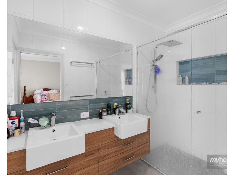 22 Fitzgerald Circuit, Wyreema QLD 4352