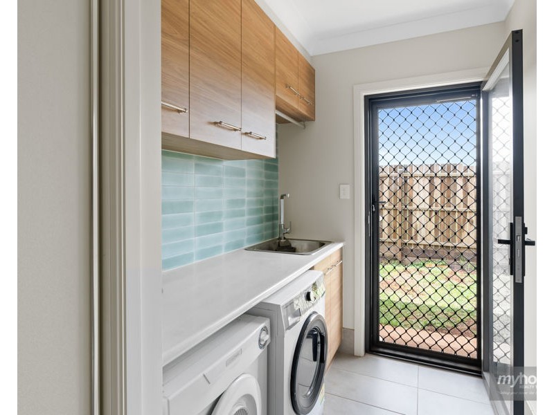 22 Fitzgerald Circuit, Wyreema QLD 4352