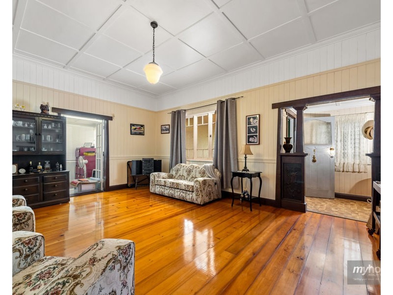 196 Russell Street, Newtown QLD 4350