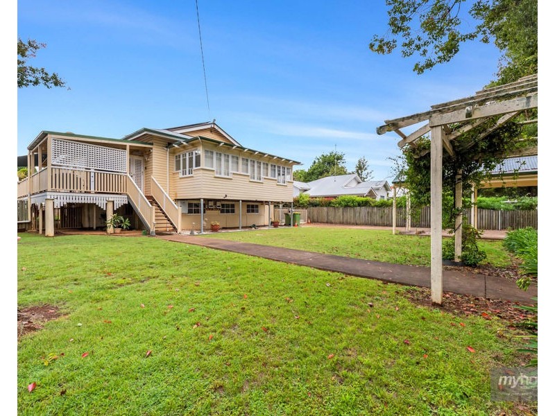 196 Russell Street, Newtown QLD 4350