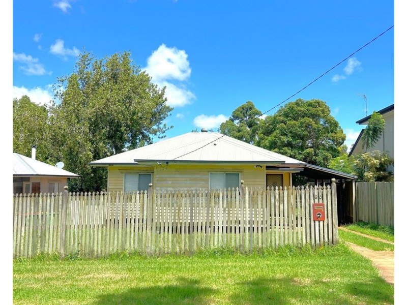 50 Rob Street, Newtown QLD 4350