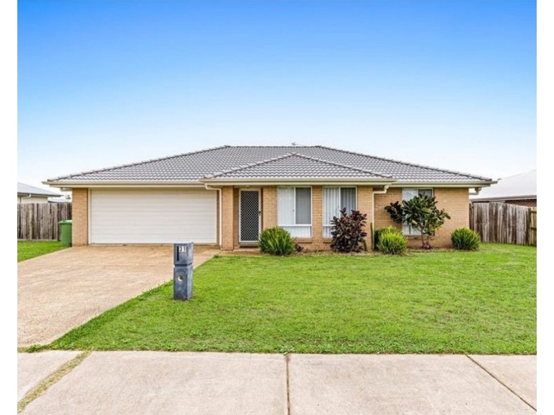 31 Magpie Drive, Cambooya QLD 4358