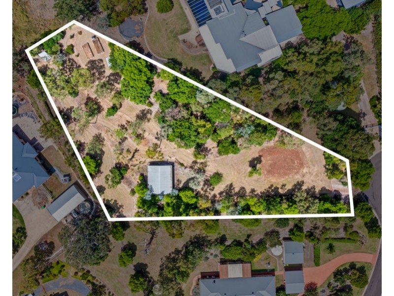 10 Clayton Court, Cotswold Hills QLD 4350