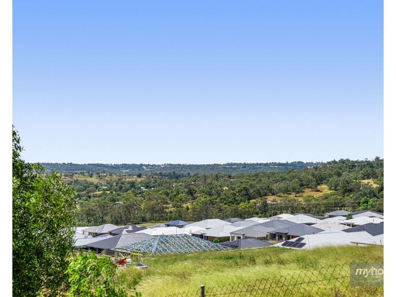 10 Clayton Court, Cotswold Hills QLD 4350