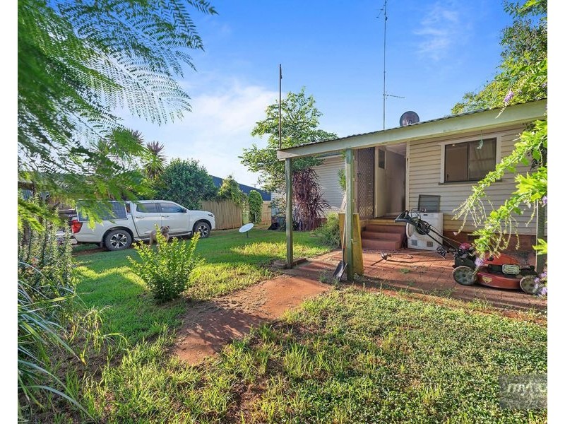 64 Drummond Street, Rangeville QLD 4350