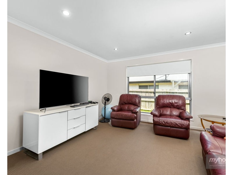 72 Sanctuary Drive, Cranley QLD 4350