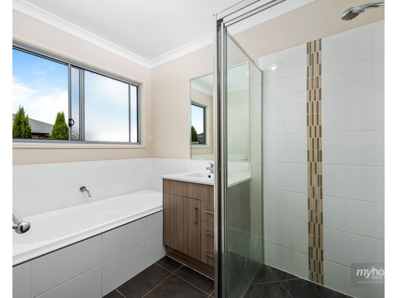 72 Sanctuary Drive, Cranley QLD 4350