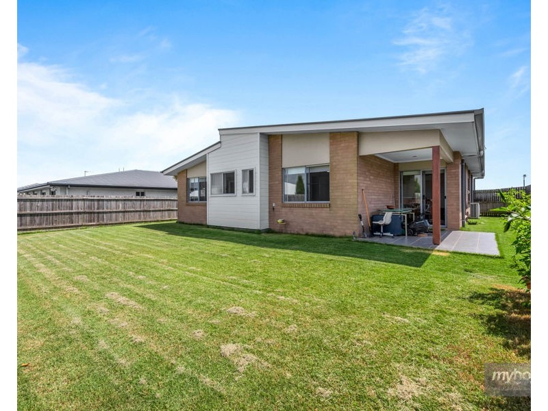 72 Sanctuary Drive, Cranley QLD 4350