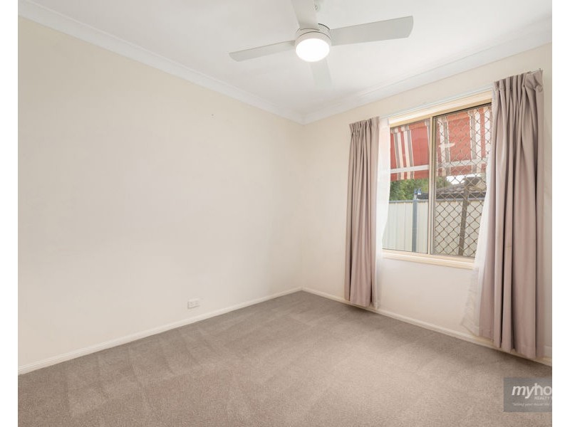 214 Spring Street, Middle Ridge QLD 4350