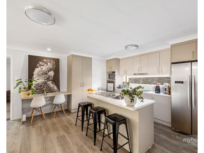 52 Alistair Street, Glenvale QLD 4350