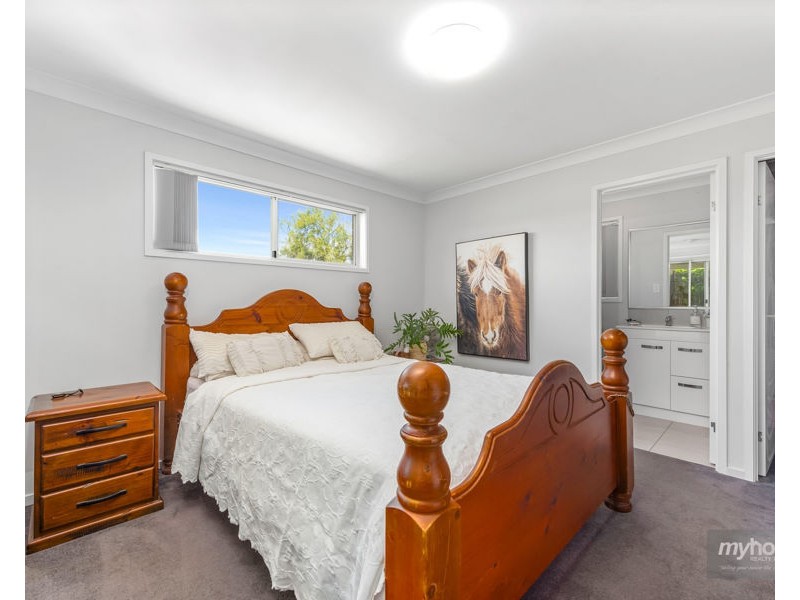 52 Alistair Street, Glenvale QLD 4350