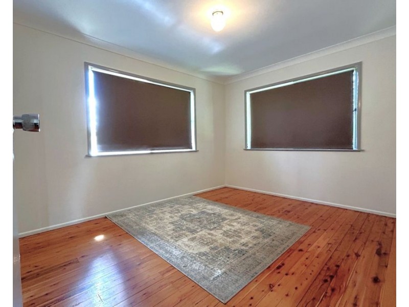 16 Leahy Street, Rockville QLD 4350