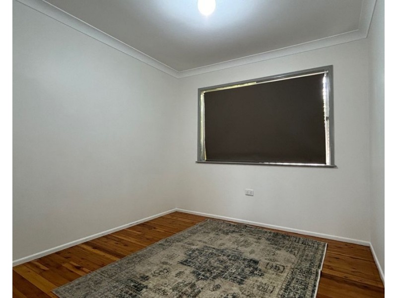 16 Leahy Street, Rockville QLD 4350