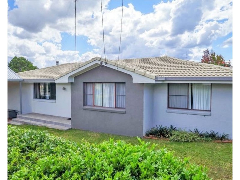 9 Hibiscus Drive, Centenary Heights QLD 4350