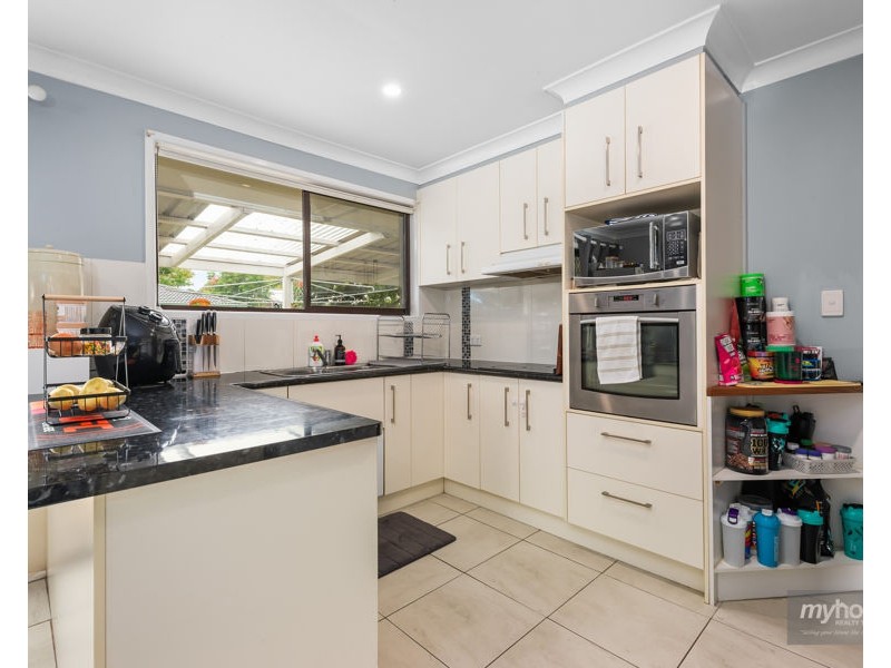 9 Hibiscus Drive, Centenary Heights QLD 4350