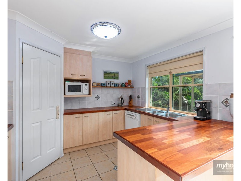 47 Berghofer Drive, Withcott QLD 4352