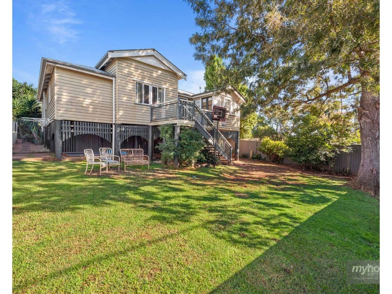 193 West Street, Harristown QLD 4350
