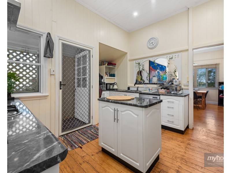 193 West Street, Harristown QLD 4350