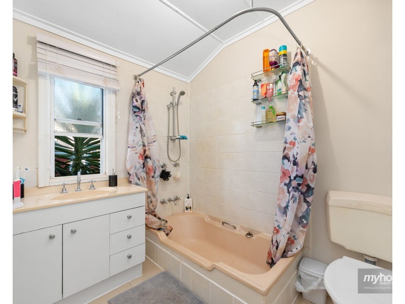 193 West Street, Harristown QLD 4350