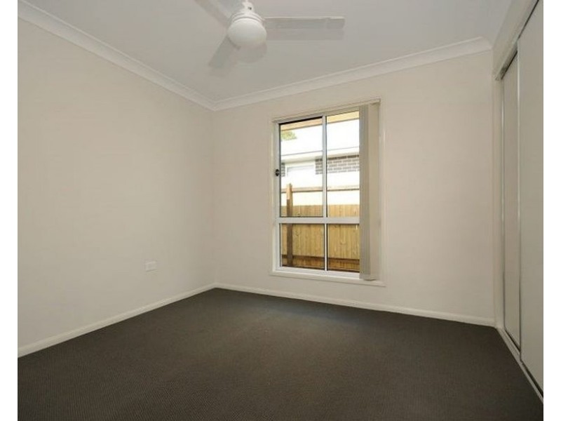 2/10 McDowall Street, Newtown QLD 4350