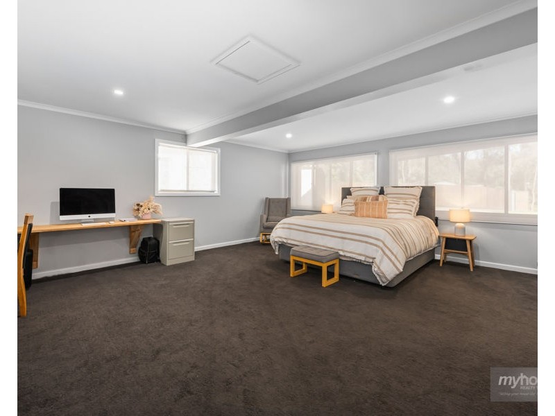 23 Gordon Crescent, Withcott QLD 4352