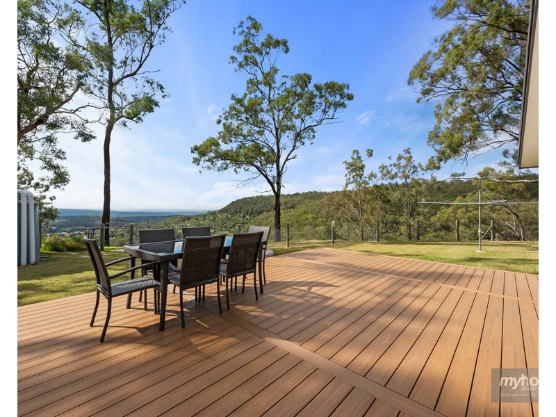 23 Gordon Crescent, Withcott QLD 4352