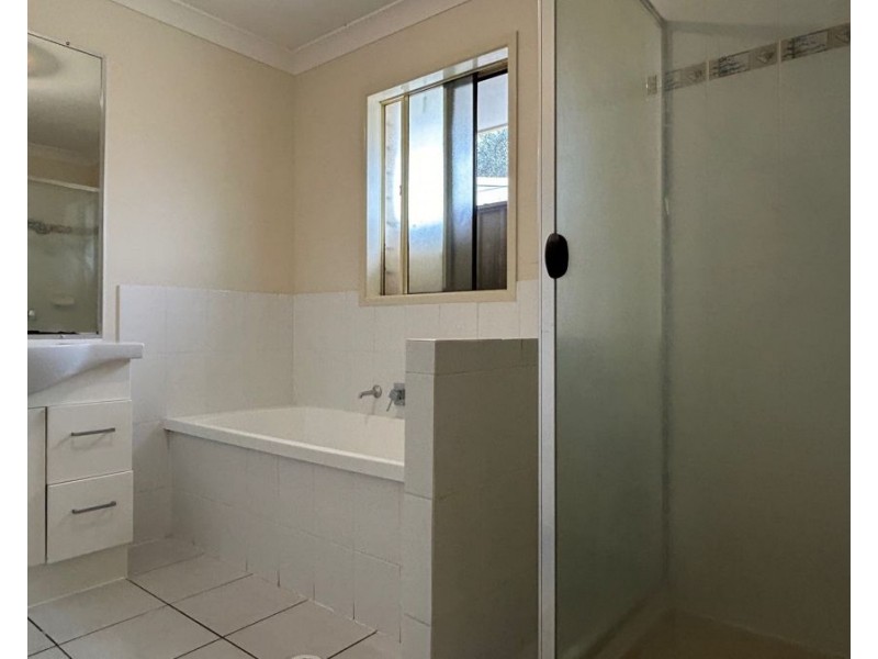340a Tor Street, Newtown QLD 4350