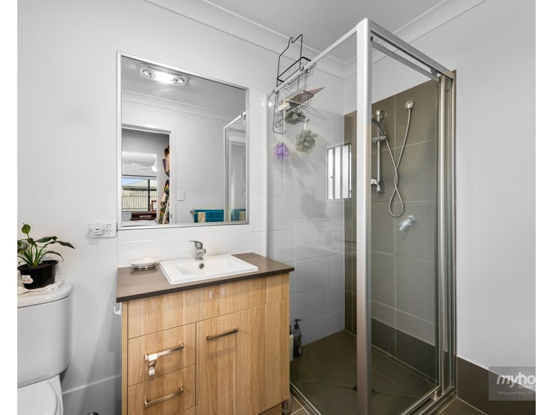 24 Trevatt Street, Westbrook QLD 4350