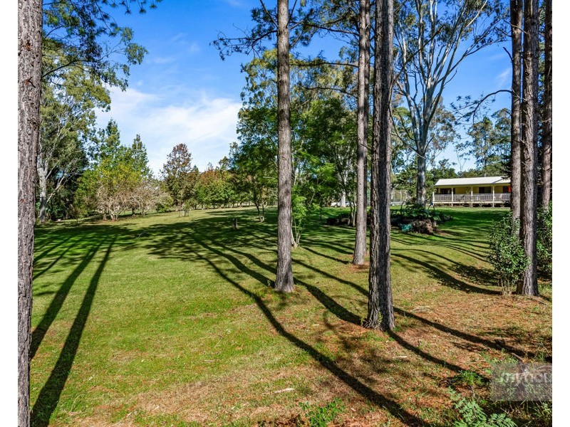 20 Goulds Road, Cabarlah QLD 4352