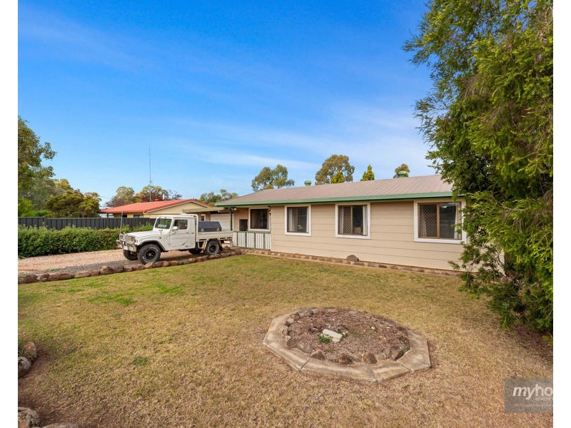 15 Creek Street, Cambooya QLD 4358