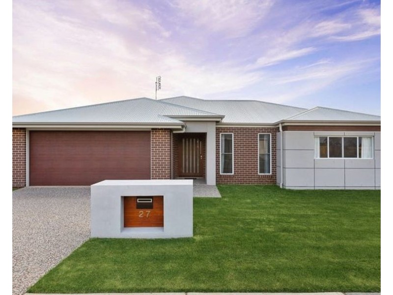 27 Ridge drive, Cambooya QLD 4358