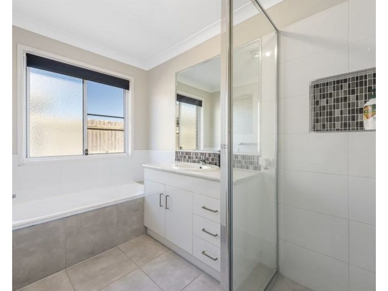 27 Ridge drive, Cambooya QLD 4358