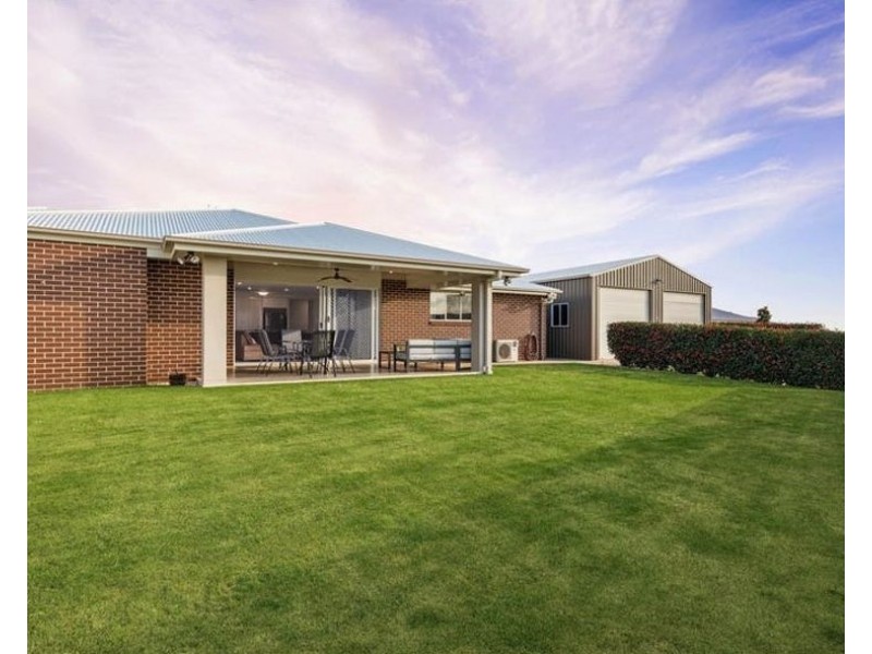 27 Ridge drive, Cambooya QLD 4358