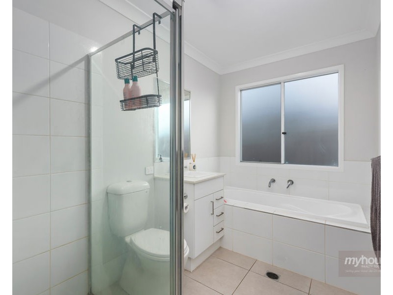 2/138 Cambooya Street, Drayton QLD 4350