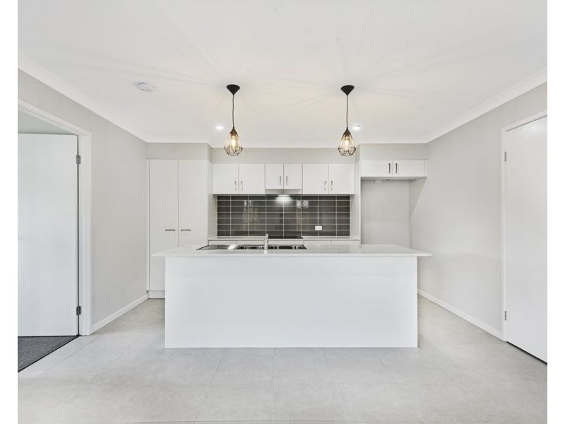 10 Trevatt Street, Westbrook QLD 4350