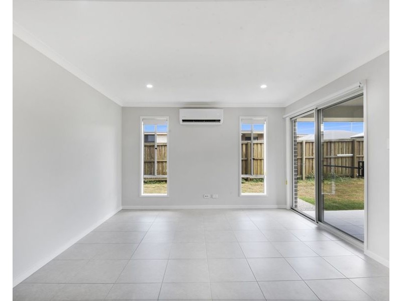 10 Trevatt Street, Westbrook QLD 4350