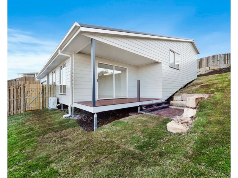 1 Kershaw Close, Cranley QLD 4350