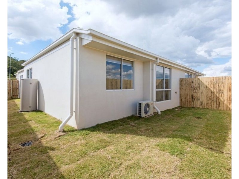 2/4 Ivy Court, Glenvale QLD 4350