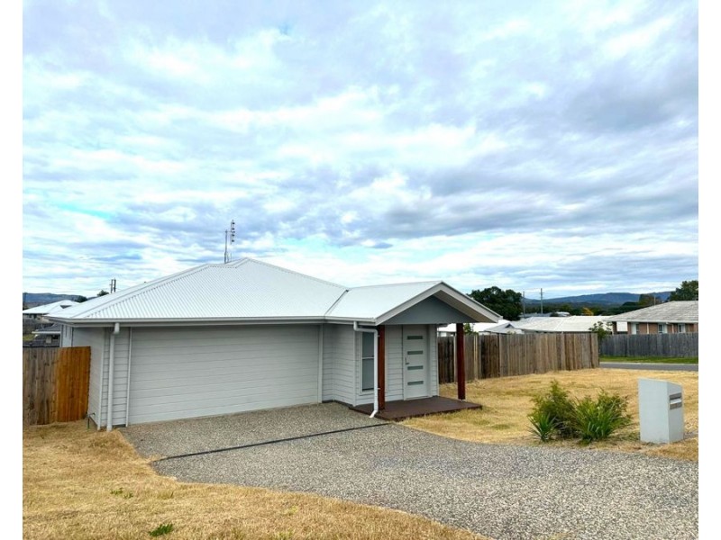 1 Amanda Place, Helidon QLD 4344