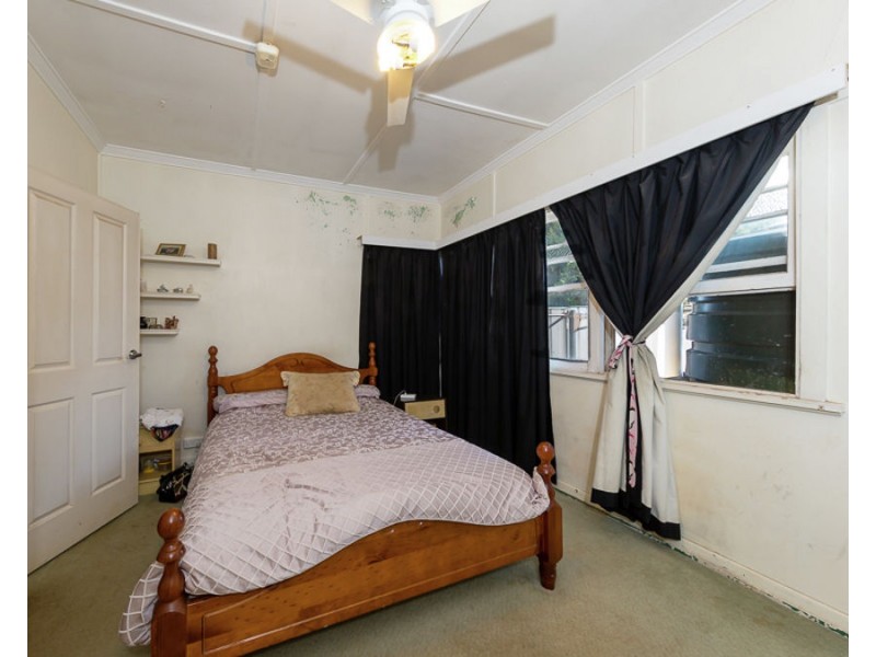 3 Derwak Street, Harristown QLD 4350