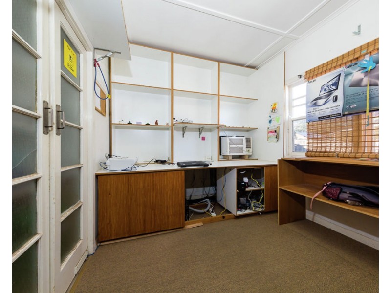 3 Derwak Street, Harristown QLD 4350