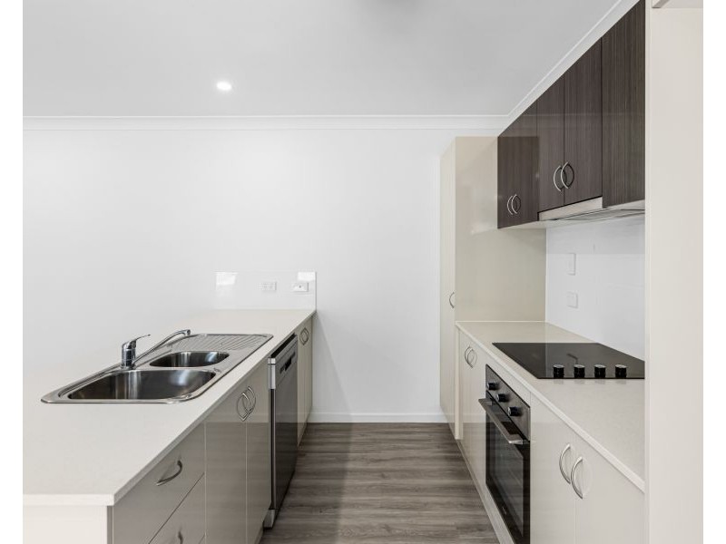 20 Wandsworth Street, Cranley QLD 4350