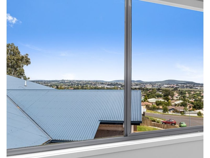 20 Wandsworth Street, Cranley QLD 4350