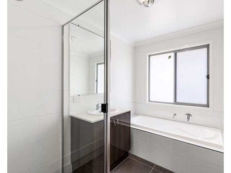 20 Wandsworth Street, Cranley QLD 4350