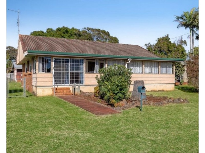 22 Hamilton Street, Newtown QLD 4350