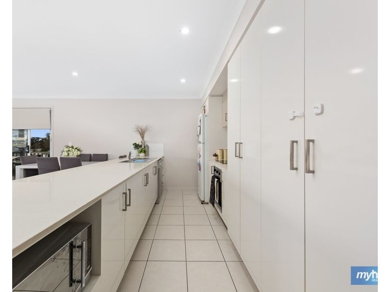 21 Sanctuary Drive, Cranley QLD 4350